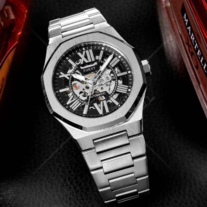 Customized Fashion Mobile Tire Men Automatic Watch Factory