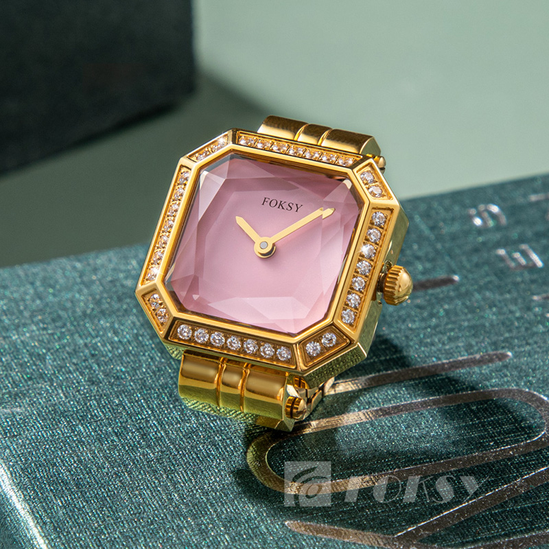 Custom Mini Hand Diamond Square Finger Tone Ring for Men and Women Luxury Quartz Watch with Personalized Logo