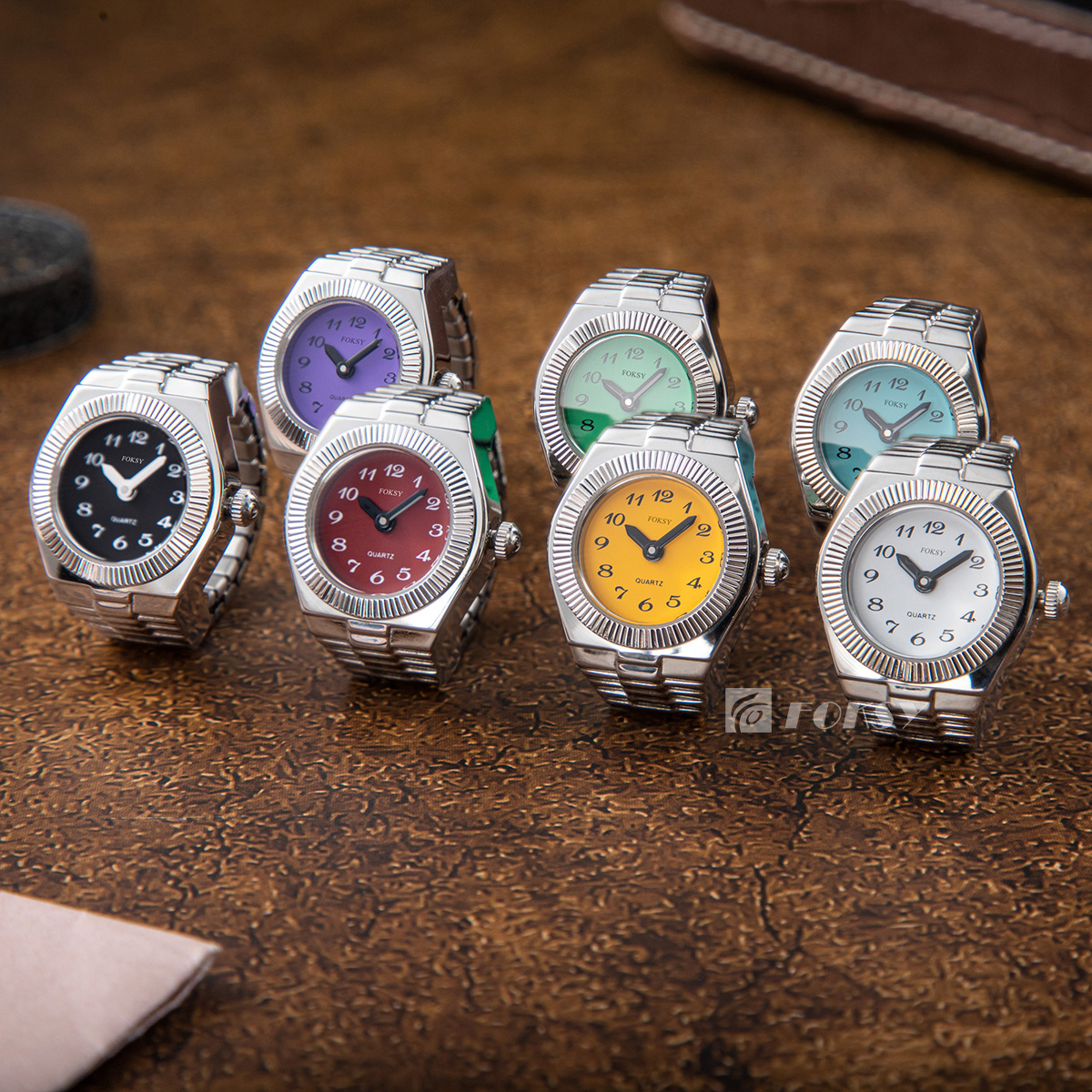 Wholesale Custom Finger Mini Elastic Strap Watches with Logo Retro Roman Quartz Mens Tone Rings Watch