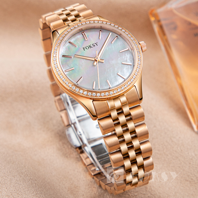 Custom Logo Luxury Diamond Quartz Watch for Women Fashionable Designer Wrist Watch for Ladies
