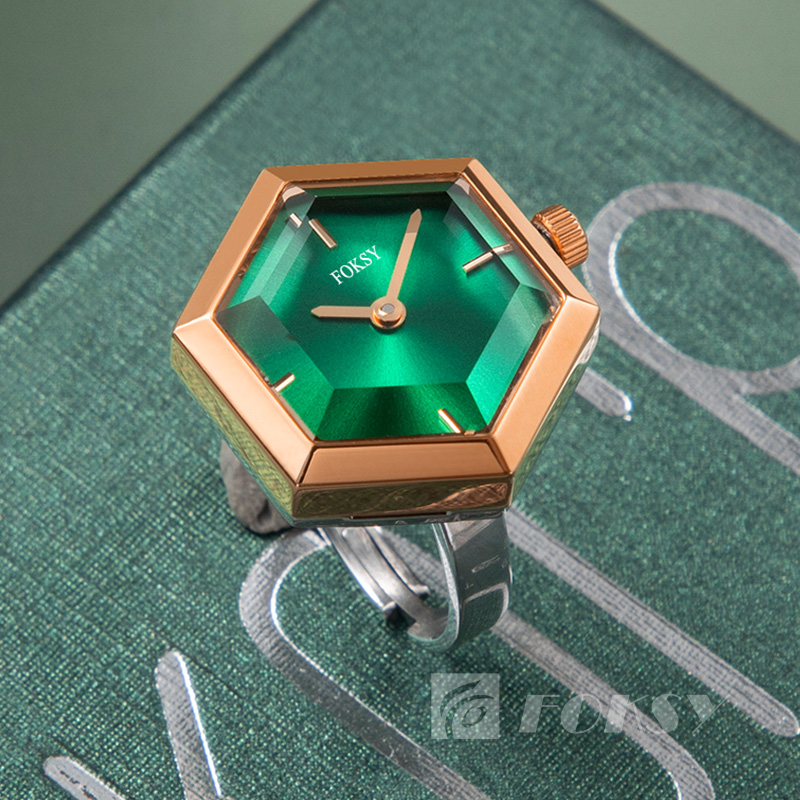 Fashionable mini green dial ring watch quartz creative exquisite accessories for men and women