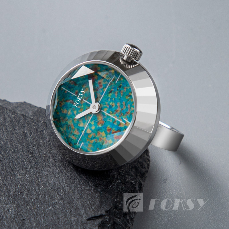 Customized quartz watches