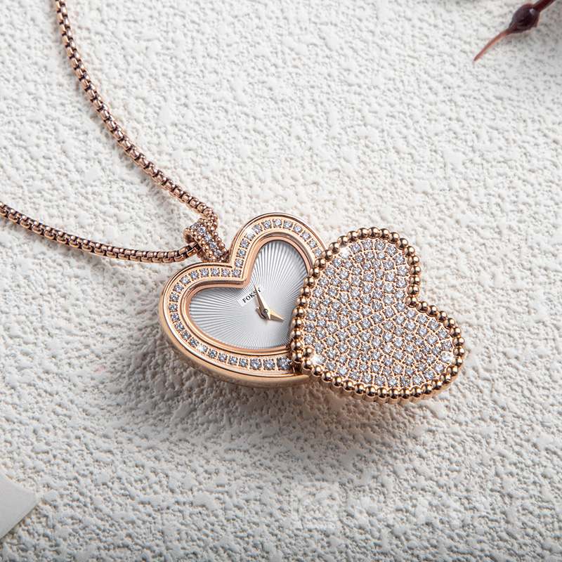 Wholesale Women's Necklace Watches Heart Shaped Fashion Flash Diamond Pendant Watch 