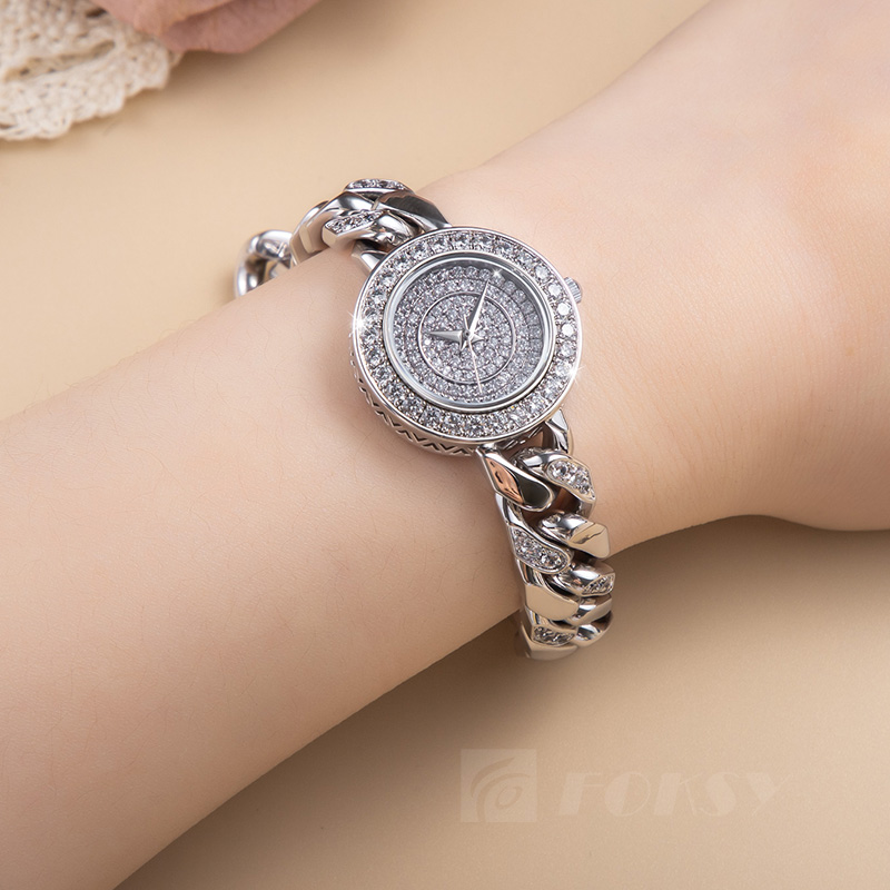 Custom Women Watch Quartz Watch Stainless Steel 5ATM Luxury Diamond Bracelet Watch W0181