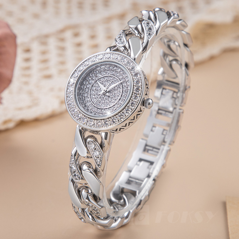 Custom Women Watch Quartz Watch Stainless Steel 5ATM Luxury Diamond Bracelet Watch W0181
