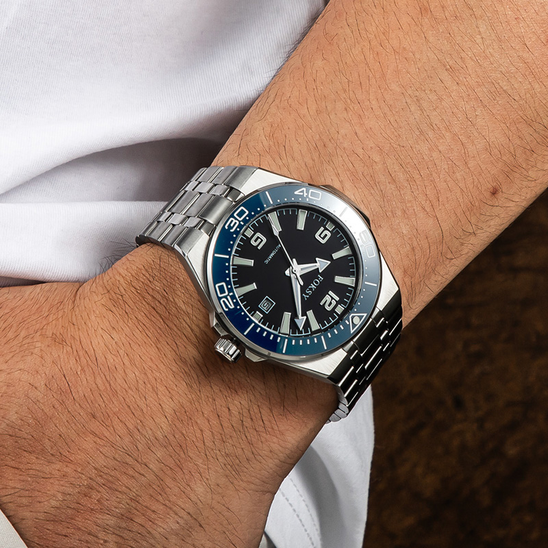 Diver Men&rsquo;s Wrist Watch With Rotating Timing Bezel ODM Customizable 711-6-1001