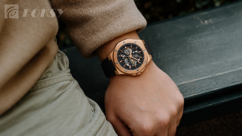 Based on data from 9,105 watches, what exactly is the real challenge in manufacturing mechanical watches?