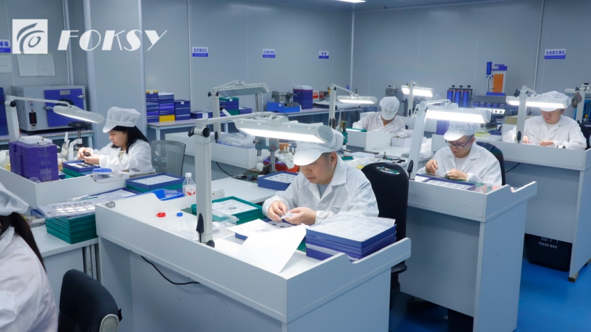 Why Choose a Low MOQ Watch Manufacturer for Custom Watches?