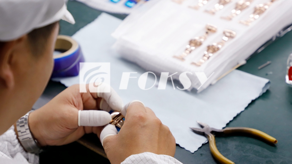 custom watch manufacturing in China
