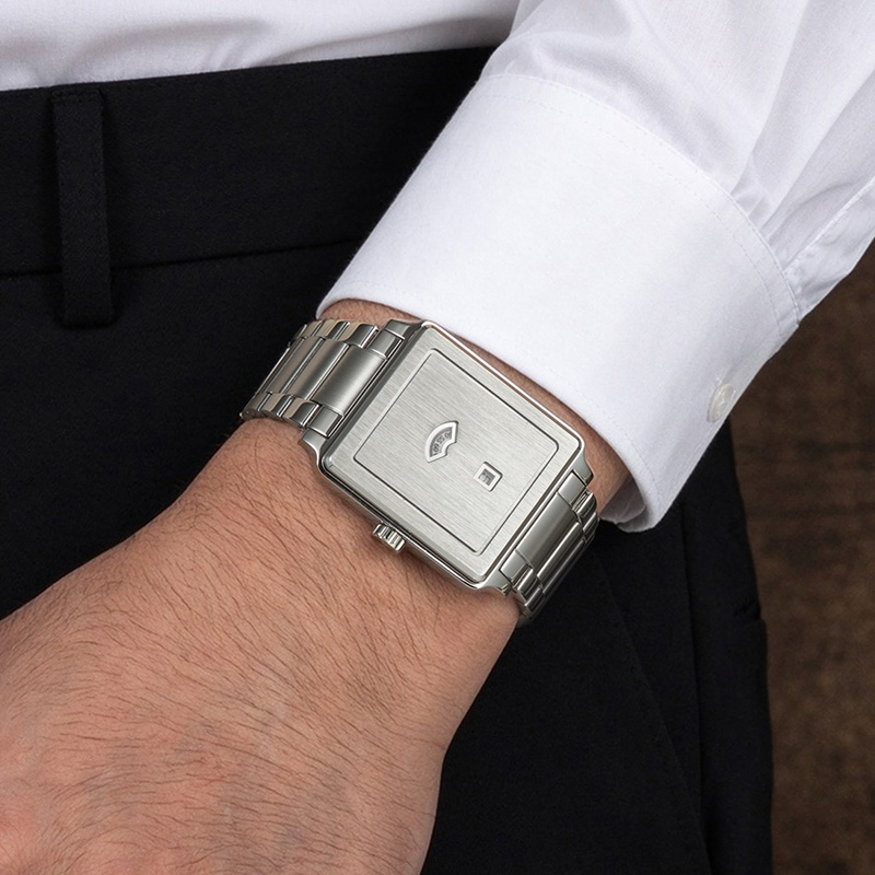 Jump Hour Wristwatch for Men China Watch Factory