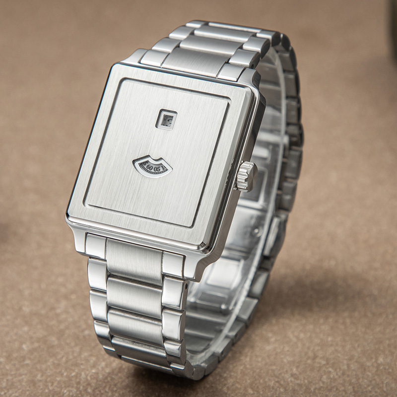 Jump Hour Wristwatch for Men China Watch Factory